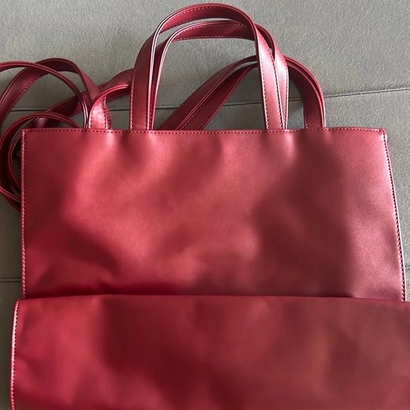 Telfar - Medium Shopping Bag Oxblood - Picture 2 of 6